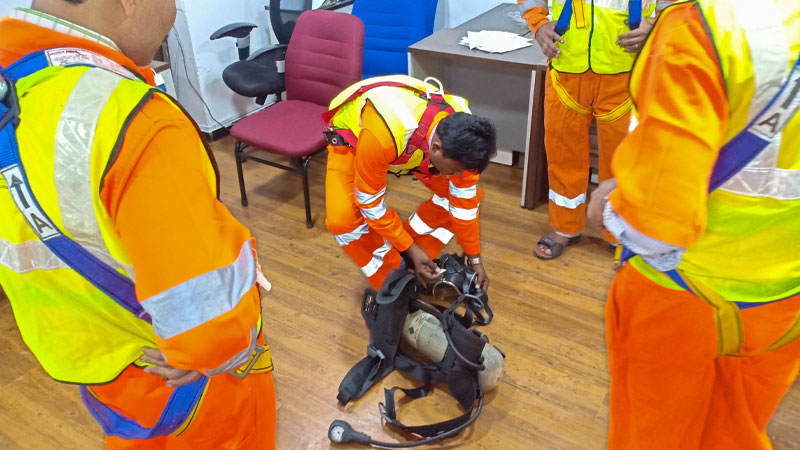 confined-space-training-02